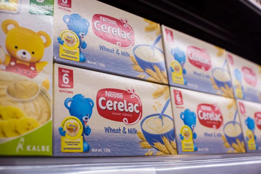 Productos Cerelac en un estante